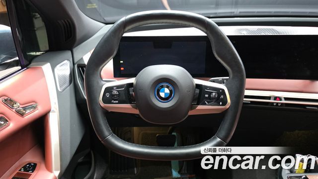BMW iX 2023 — photo 19