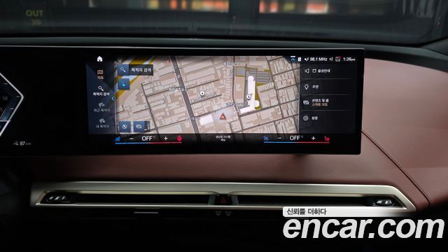 BMW iX 2023 — photo 20