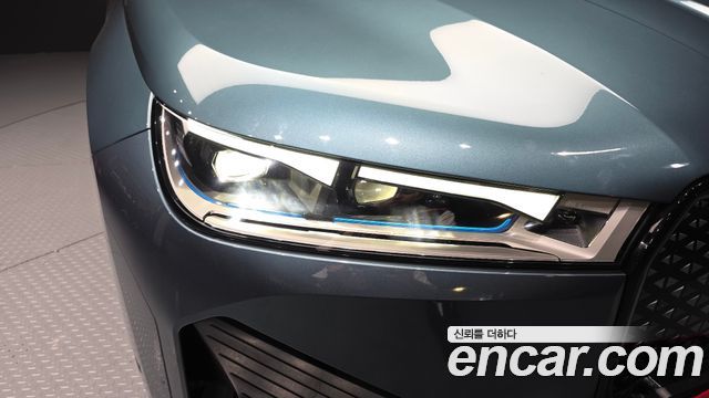 BMW iX 2023 — photo 8