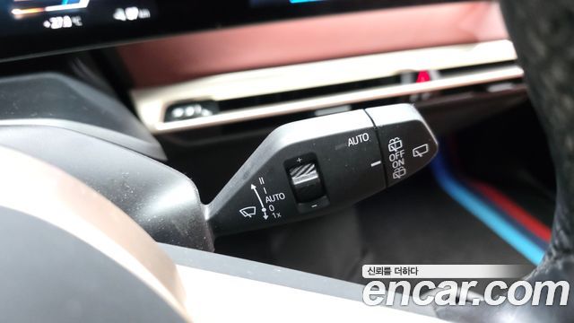 BMW iX 2023 — photo 30