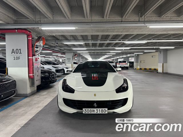 Ferrari GTC4 Lusso 2020 — photo 8