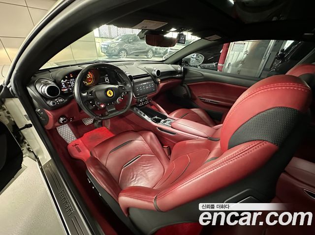Ferrari GTC4 Lusso 2020 — photo 14