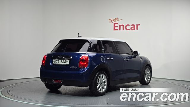 Mini Cooper 2015 — photo 2