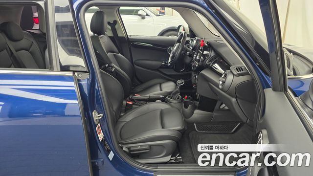 Mini Cooper 2015 — photo 11