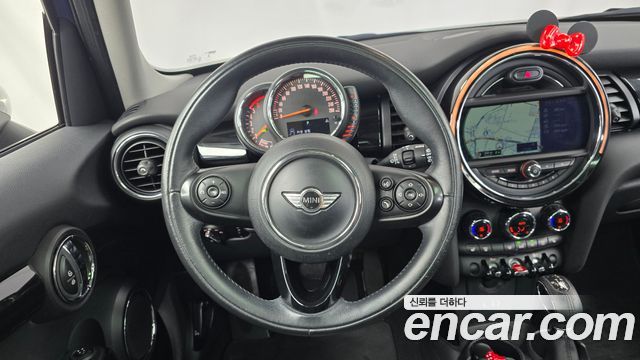 Mini Cooper 2015 — photo 13
