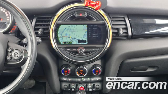 Mini Cooper 2015 — photo 14