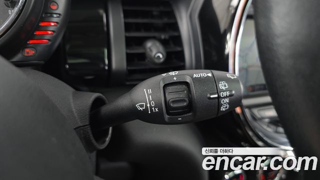 Mini Cooper 2015 — photo 16