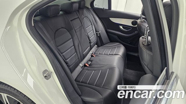 Mercedes-Benz C-Class 2020 — photo 17