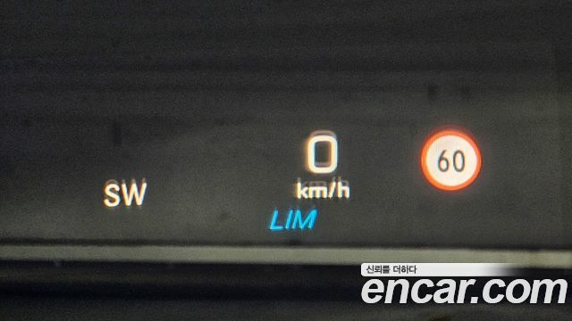 Mercedes-Benz C-Class 2020 — photo 24