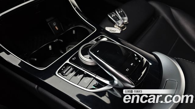Mercedes-Benz C-Class 2020 — photo 26