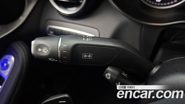 Mercedes-Benz C-Class 2020 — photo 27