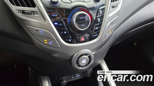 Hyundai Veloster 2012 — photo 30