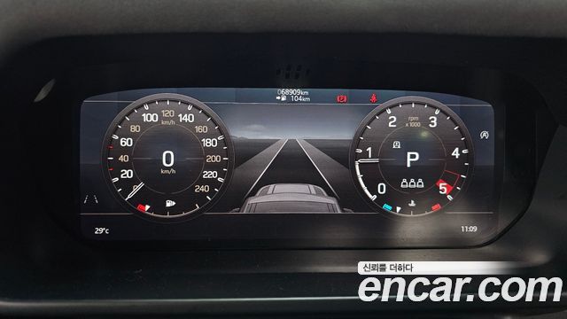Land Rover Defender 2020 — photo 11