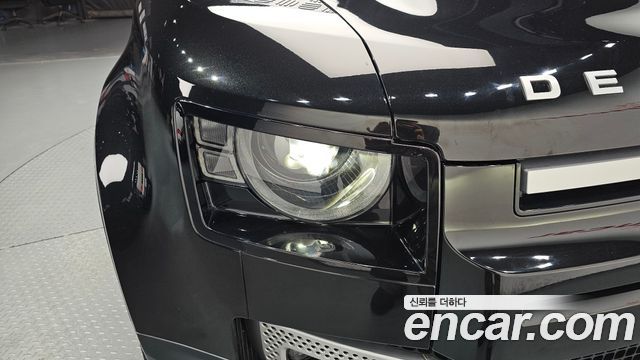Land Rover Defender 2020 — photo 8
