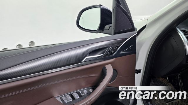 BMW X3 2022 — photo 36