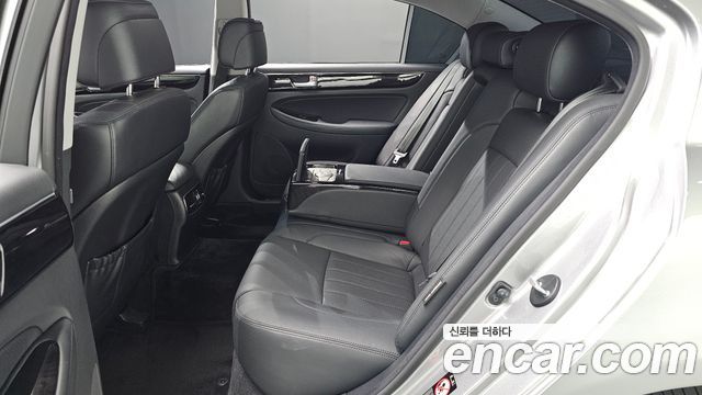 Hyundai Genesis 2014 — photo 18