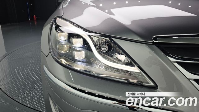 Hyundai Genesis 2014 — photo 8