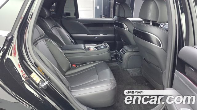 Genesis G90 2025 — photo 12