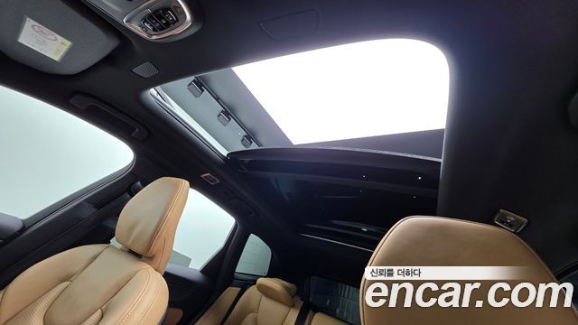 Volvo XC60 2021 — photo 33