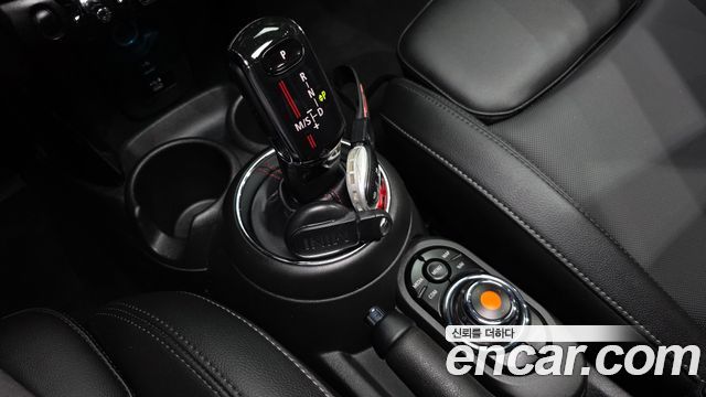 Mini Cooper 2021 — photo 12