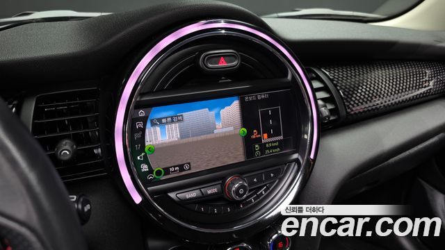 Mini Cooper 2021 — photo 21