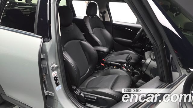 Mini Cooper 2021 — photo 16
