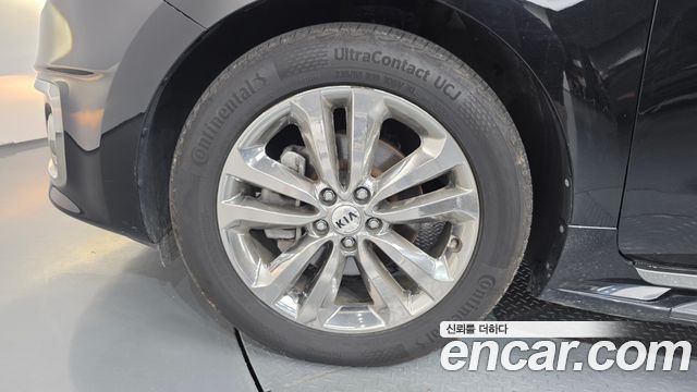 Kia Canival 2018 — photo 5
