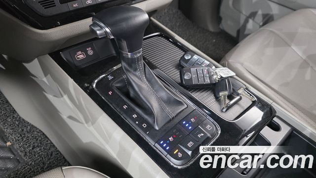 Kia Canival 2018 — photo 9