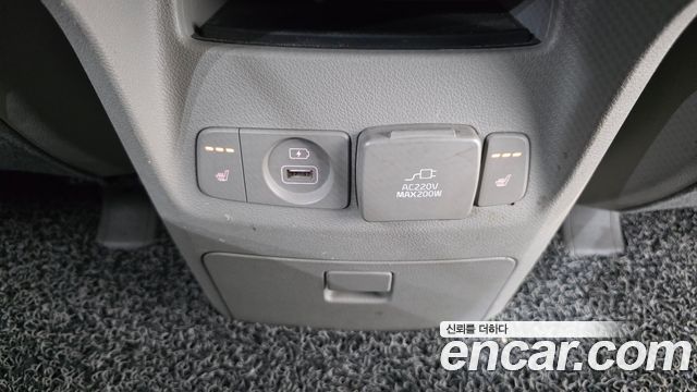 Kia Canival 2018 — photo 19
