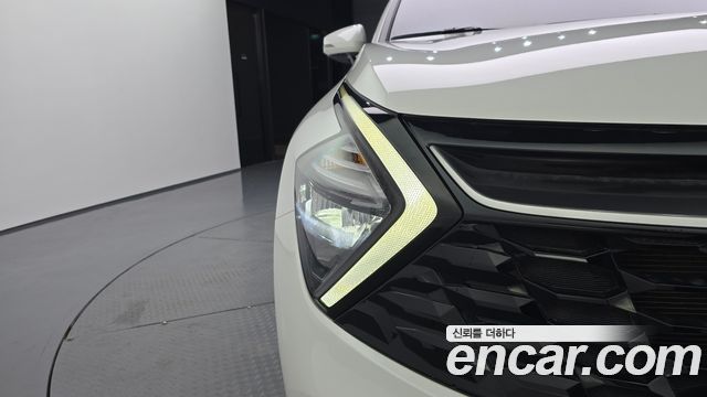 Kia Sportage 2022 — photo 8