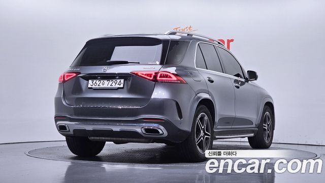 Mercedes-Benz GLE-Class 2019 — photo 2
