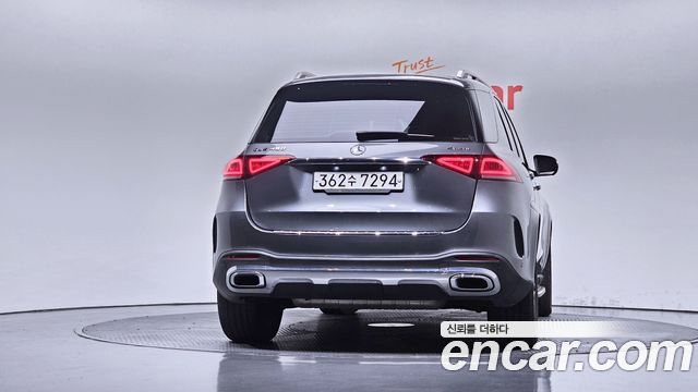 Mercedes-Benz GLE-Class 2019 — photo 4