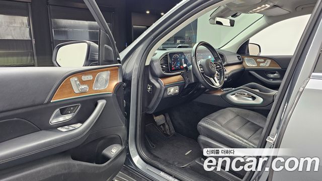 Mercedes-Benz GLE-Class 2019 — photo 13
