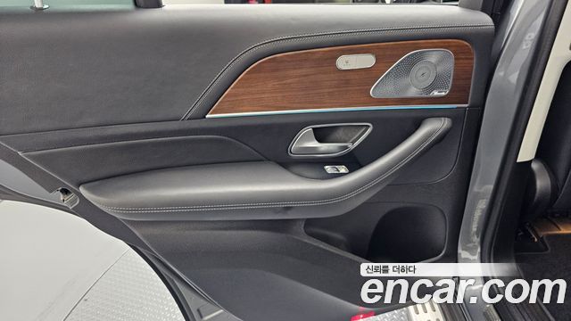 Mercedes-Benz GLE-Class 2019 — photo 15