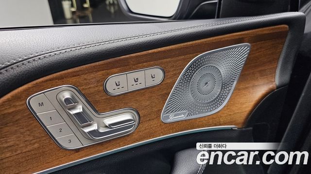 Mercedes-Benz GLE-Class 2019 — photo 29