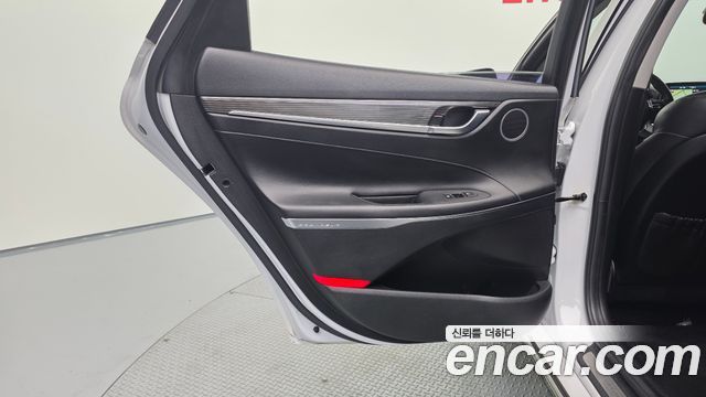 Hyundai Grandeur 2018 — photo 15