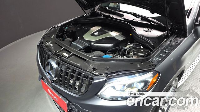 Mercedes-Benz GLE-Class 2018 — photo 6