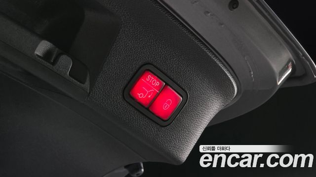 Mercedes-Benz GLE-Class 2018 — photo 26