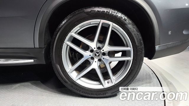 Mercedes-Benz GLE-Class 2018 — photo 7