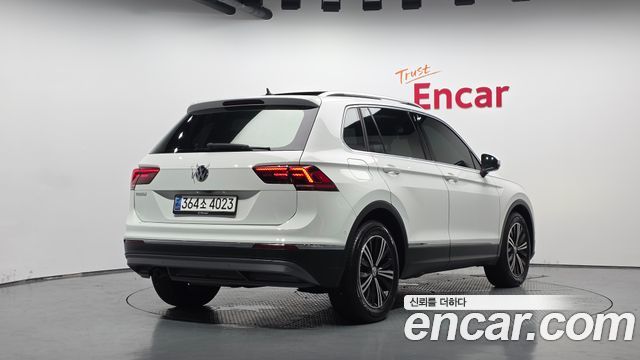 Volkswagen Tiguan 2020 — photo 2
