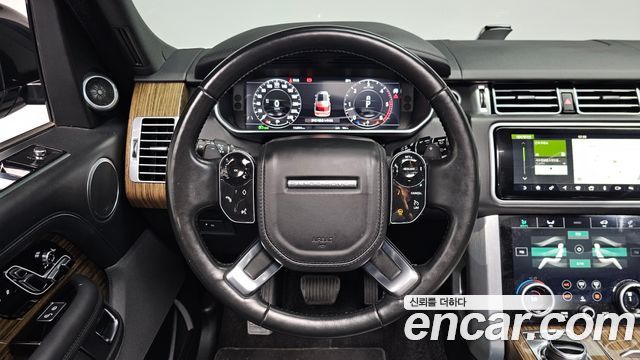 Land Rover Range Rover 2019 — photo 19