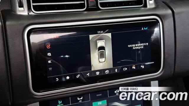 Land Rover Range Rover 2019 — photo 25