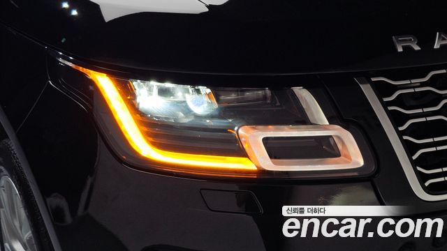 Land Rover Range Rover 2019 — photo 8