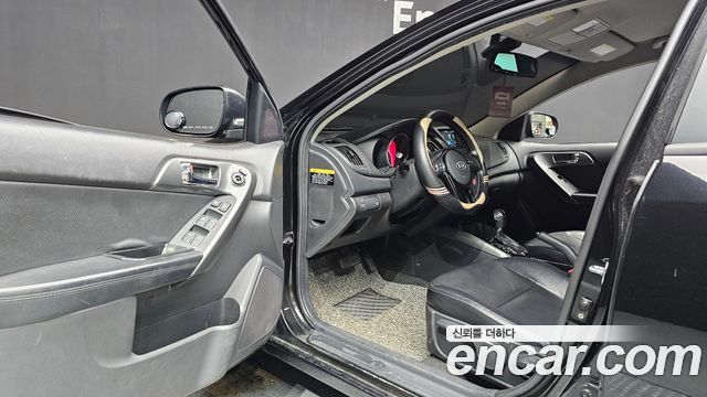 Kia Porte 2013 — photo 10
