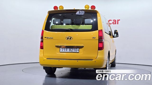 Hyundai Starex 2019 — photo 4