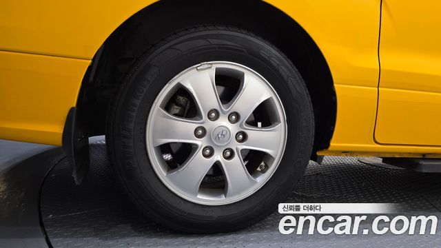 Hyundai Starex 2019 — photo 5