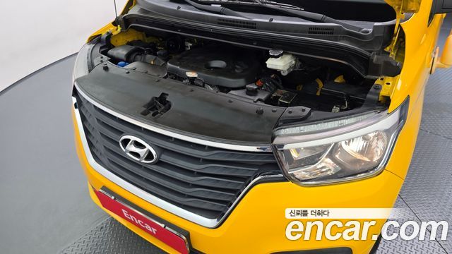 Hyundai Starex 2019 — photo 6