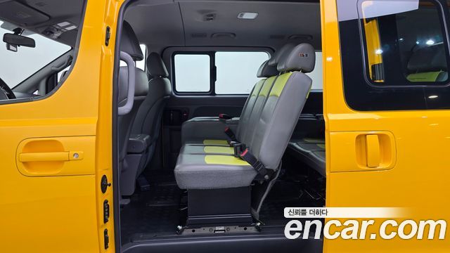 Hyundai Starex 2019 — photo 18