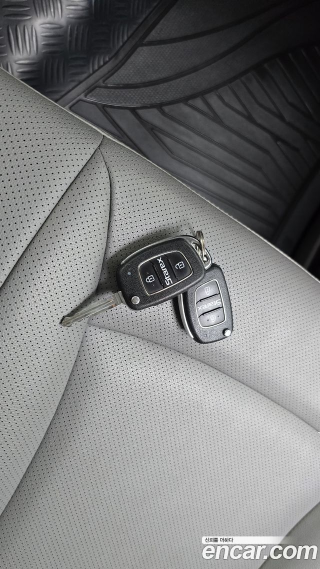 Hyundai Starex 2019 — photo 23