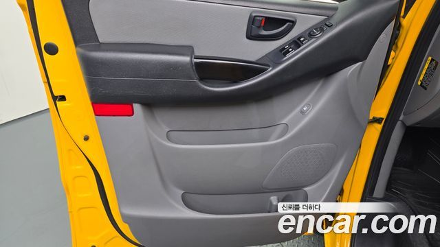 Hyundai Starex 2019 — photo 14